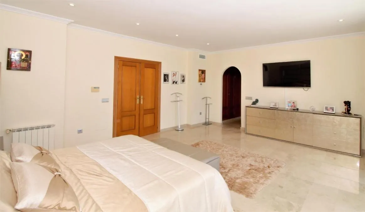 Marbella Villa Sea View 10 Bedrooms Estepona